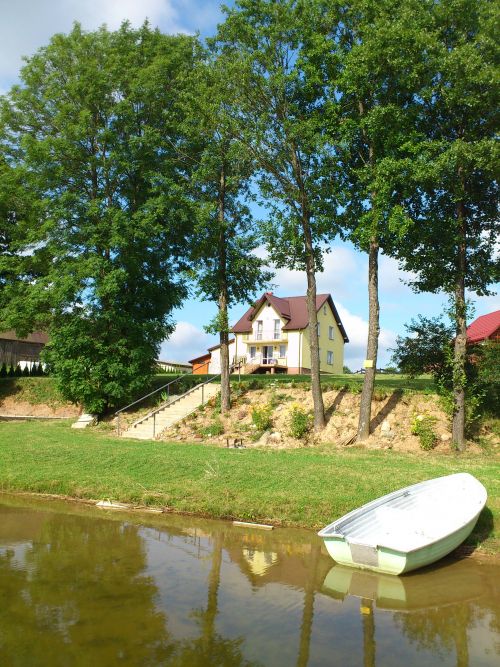 Nocleg w Białogórach - Dom nad jeziorem