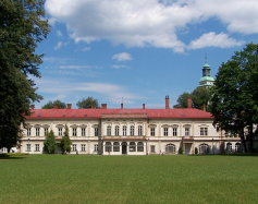 Zdjęcie przedstawia: Pałac Habsburgów w Żywcu